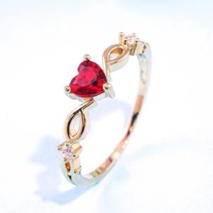 Zircon Heart Ring for Women Romantic Valentine's Day or Birthday Gift Classic Style Jewelry Heart Shaped Zircon Ring Elegant Women's Ring