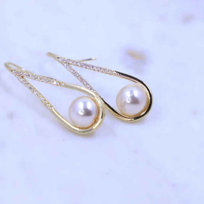 Dangle Gold Pearl Earrings