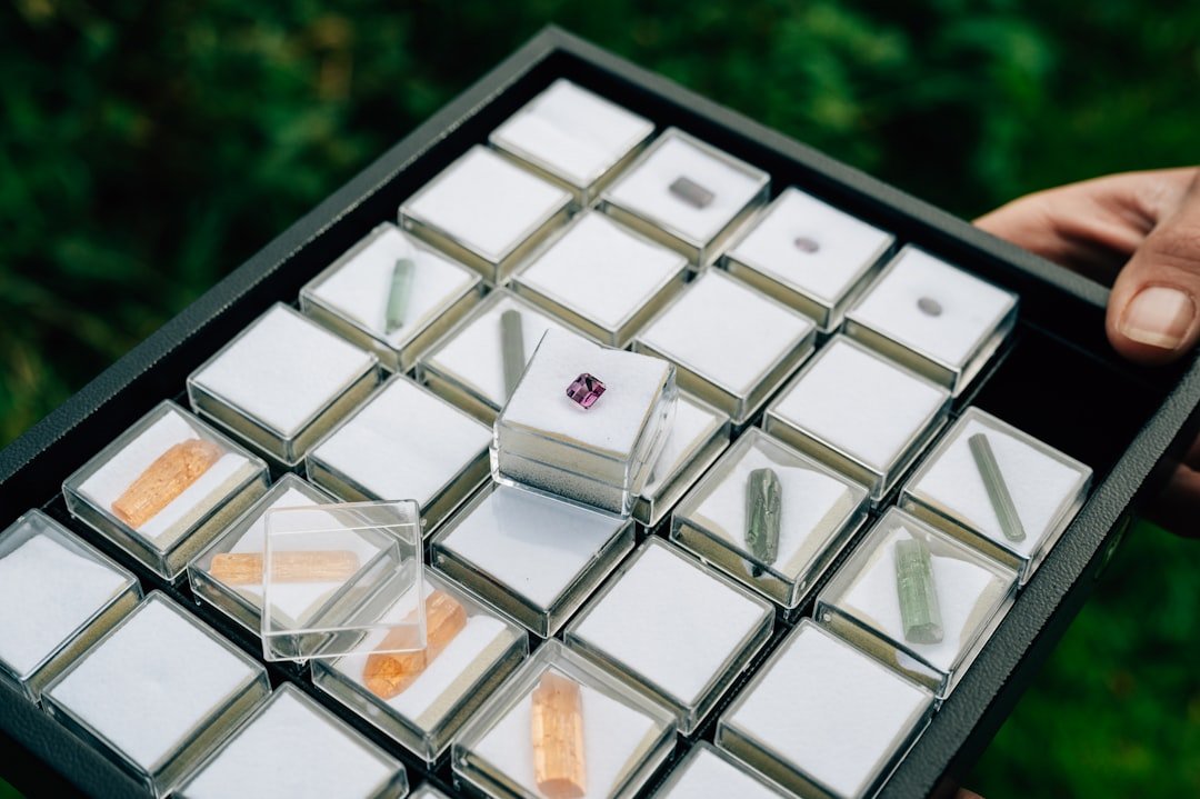 Photo Lab-Grown Sapphire Quality