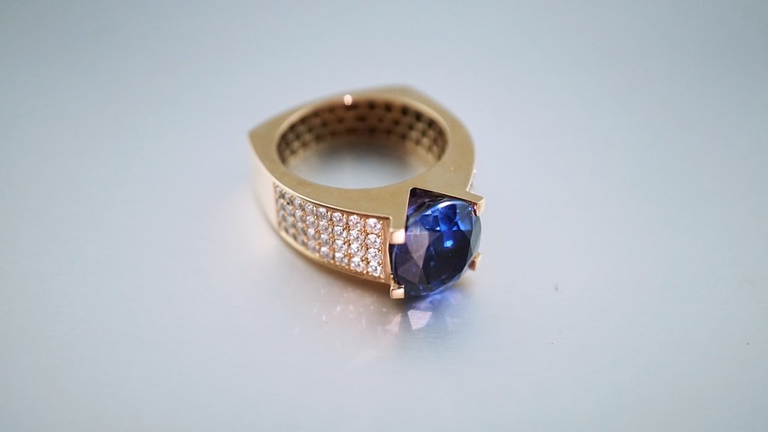 Photo Blue Sapphire Birthstone Jewellery